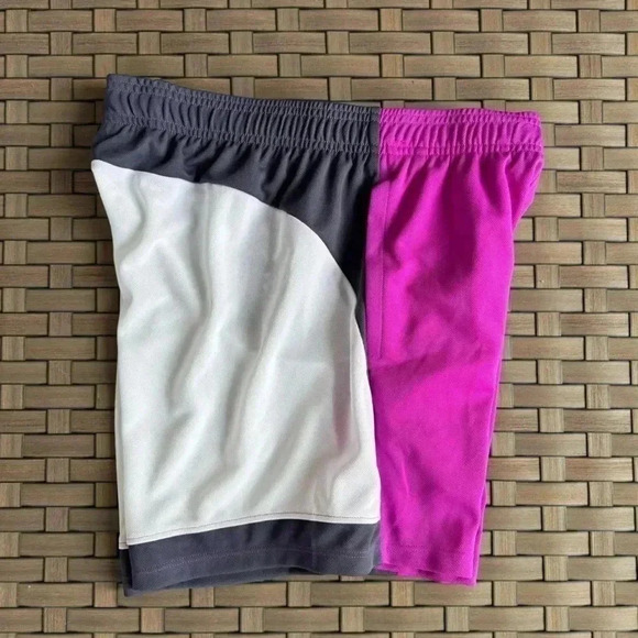 Under Armour NWT Women's Baseline 6.75'' Basketball Shorts Size Small Pink White - Picture 4 of 5